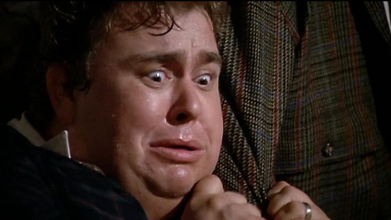 Собака гиф. Тревожность. Мультяшный испуганный человек. Ваня васильчиков чуковский иллюстрации. Удивление испуг.